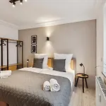 Stadtbuden Mit Charme - Kueche, Wohnzimmer, Kaffee- Und Teebar Und Garten * Schwandorf in Bayern