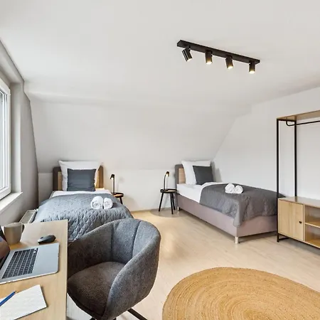 Stadtbuden Mit Charme - Kueche, Wohnzimmer, Kaffee- Und Teebar Und Garten *