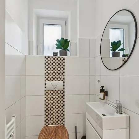 Stadtbuden Mit Charme - Kueche, Wohnzimmer, Kaffee- Und Teebar Und Garten Apartment Schwandorf in Bayern