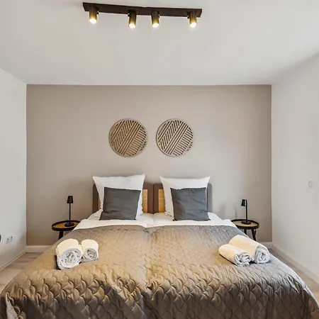 Apartment Stadtbuden Mit Charme - Kueche, Wohnzimmer, Kaffee- Und Teebar Und Garten *