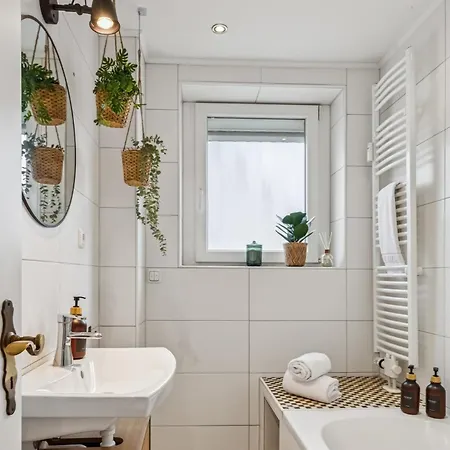 Stadtbuden Mit Charme - Kueche, Wohnzimmer, Kaffee- Und Teebar Und Garten Apartment Schwandorf in Bayern