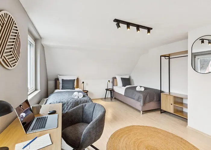 Stadtbuden Mit Charme - Kueche, Wohnzimmer, Kaffee- Und Teebar Und Garten *
