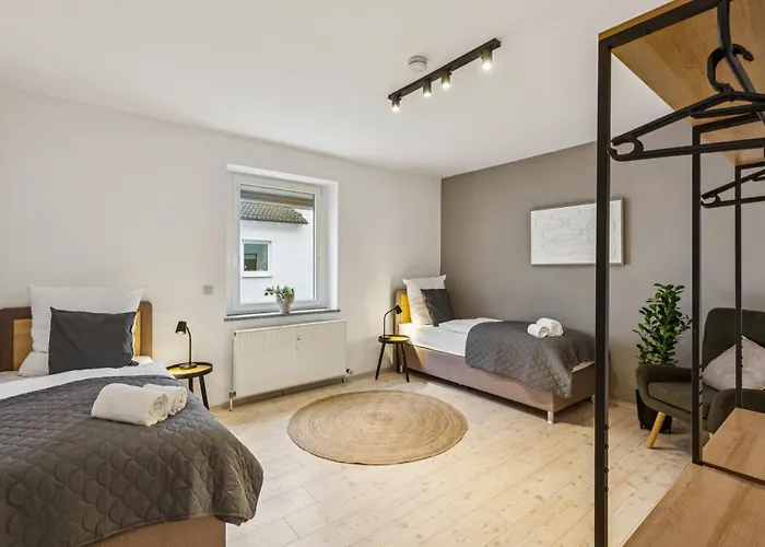 Stadtbuden Mit Charme - Kueche, Wohnzimmer, Kaffee- Und Teebar Und Garten