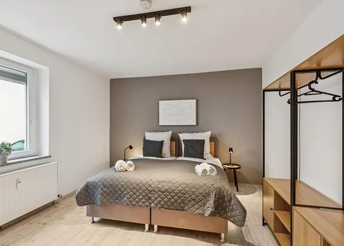 Apartament Stadtbuden Mit Charme - Kueche, Wohnzimmer, Kaffee- Und Teebar Und Garten Schwandorf
